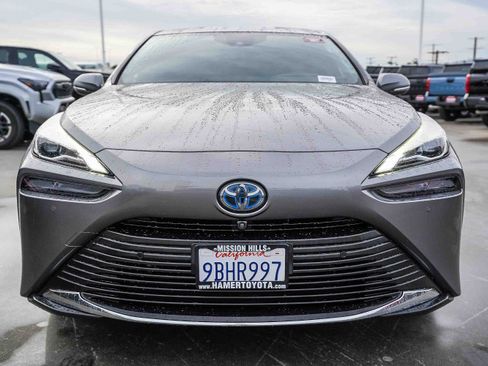 Used 2022 Toyota Mirai XLE image 2