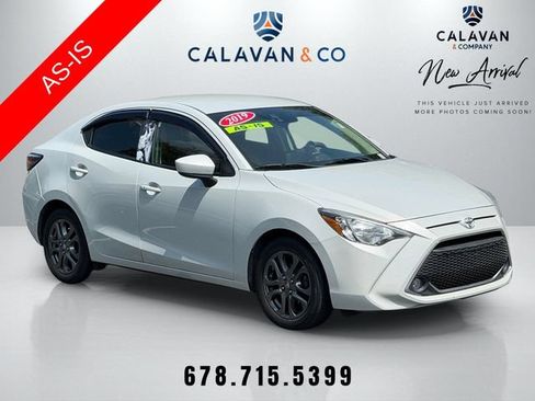 Used 2019 Toyota Yaris LE FWD image 1