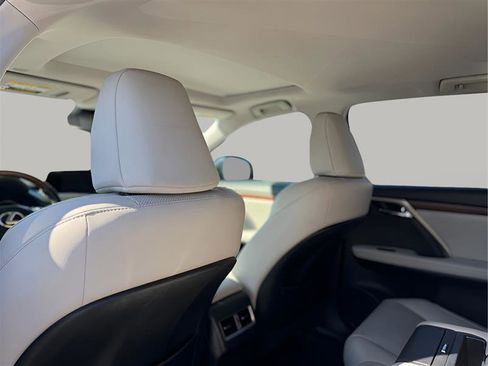 Used 2021 Lexus RX 350L FWD image 17