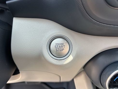 New 2026 Hyundai Venue SEL FWD image 33