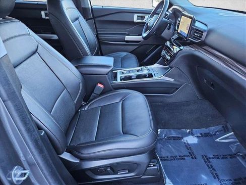 Used 2023 Ford Explorer Limited w/ Equipment Group 301A image 21