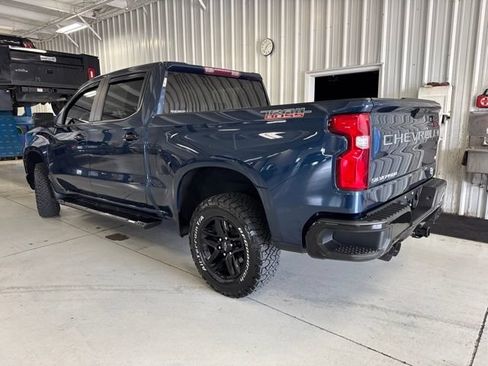 Used 2021 Chevrolet Silverado 1500 LT Trail Boss w/ Bed Protection Package AWD/4WD image 7