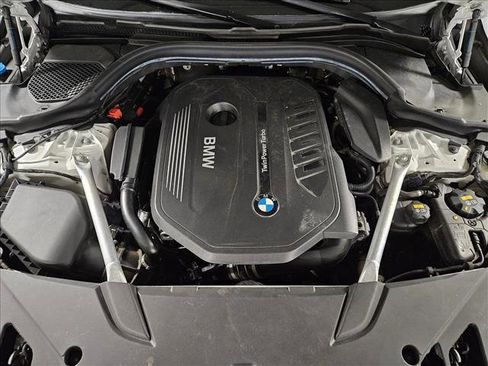 Used 2018 BMW 640i Gran Turismo xDrive w/ M Sport Package AWD/4WD image 23