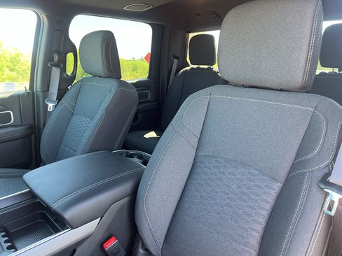 New 2026 RAM 2500 Big Horn AWD/4WD image 16