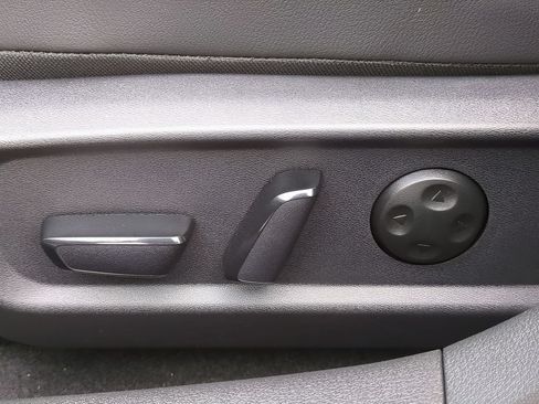 Certified 2026 Nissan Sentra SR w/ SR Premium Package FWD image 32