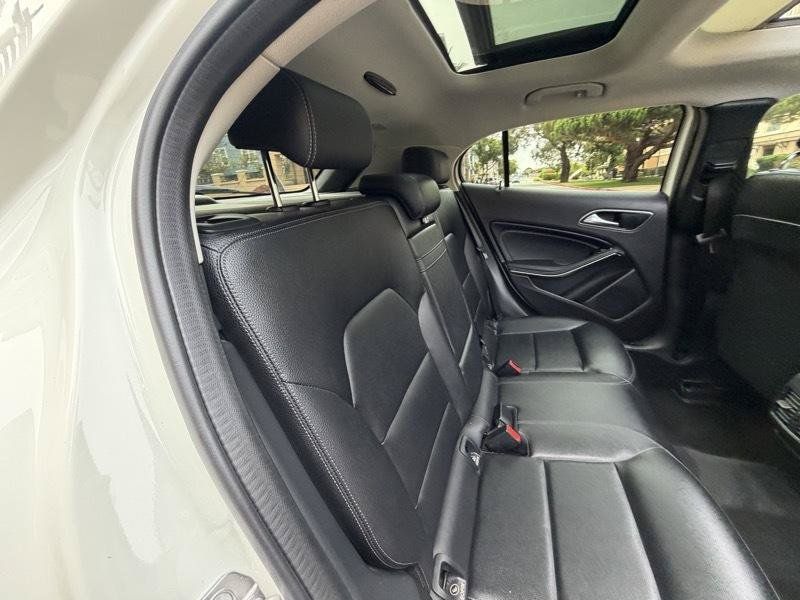 Used 2018 Mercedes-Benz GLA 250 4MATIC image 45
