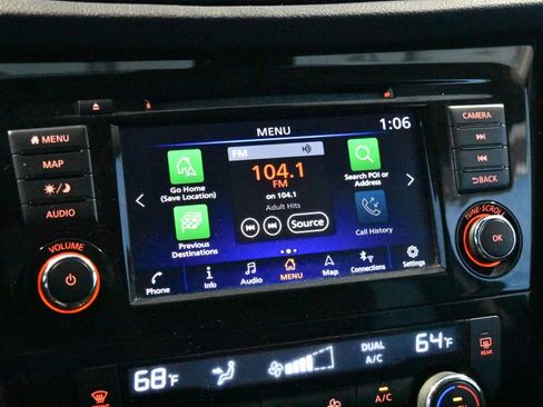 Used 2019 Nissan Rogue SV w/ Premium Package image 12