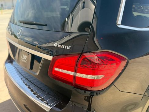 Used 2017 Mercedes-Benz GLS 550 4MATIC image 8