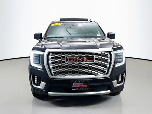 Used 2023 GMC Yukon Denali image 2