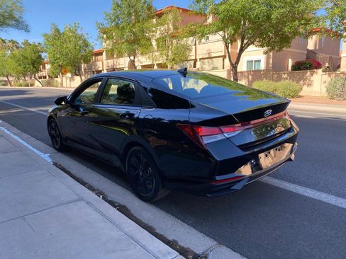 Used 2023 Hyundai Elantra SEL w/ Cargo Package FWD image 25