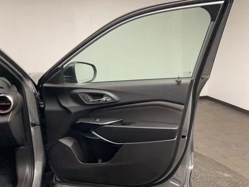 New 2026 Chevrolet Trax RS w/ Sunroof Package image 22