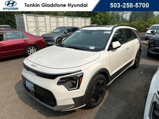 Used 2023 Kia Niro Wave FWD video 1