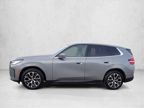 Used 2025 BMW X3 xDrive30i AWD/4WD image 2