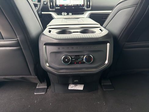 New 2026 Ford Expedition Tremor image 19