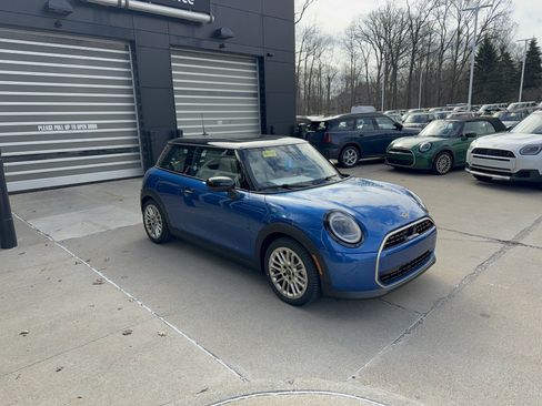 New 2026 MINI Cooper S FWD image 2
