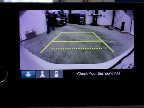 Certified 2023 Honda HR-V LX image 33