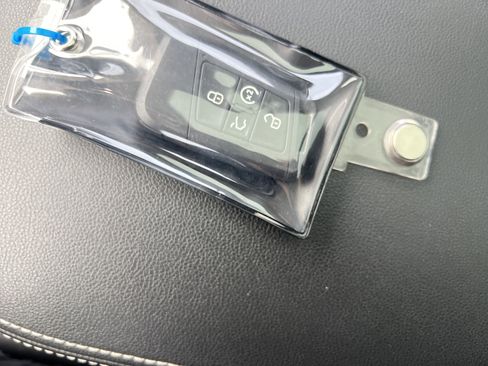 Used 2022 Volkswagen Atlas SE w/ Panoramic Sunroof Package image 34