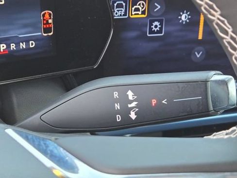 Used 2026 Chevrolet Equinox EV LT FWD image 20