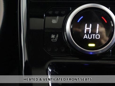 Used 2023 Toyota Highlander Limited AWD/4WD image 8