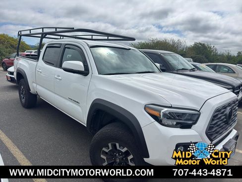Used 2023 Toyota Tacoma TRD Off-Road w/ TRD Premium Off Road Package image 1