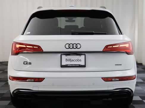 Used 2025 Audi Q5 e Premium Plus w/ Premium Plus Package image 17