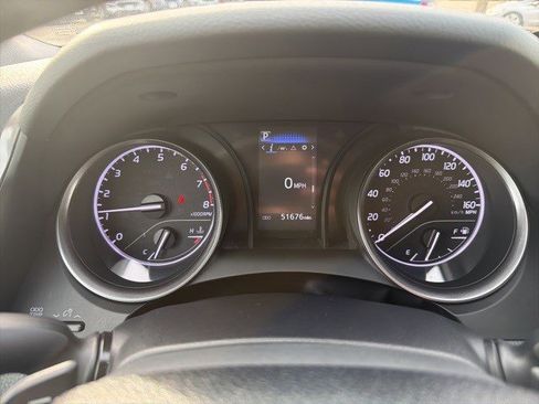 Used 2023 Toyota Camry SE image 19