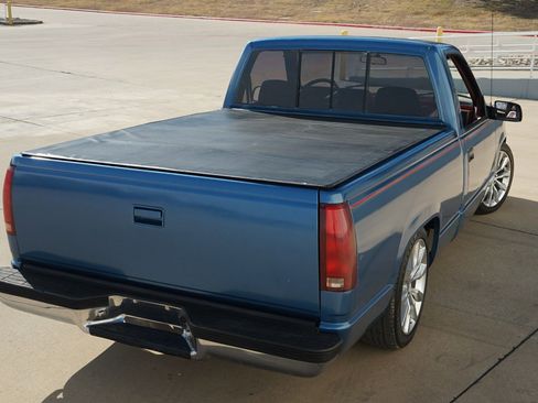 Used 1990 Chevrolet Silverado 1500 2WD Regular Cab image 14
