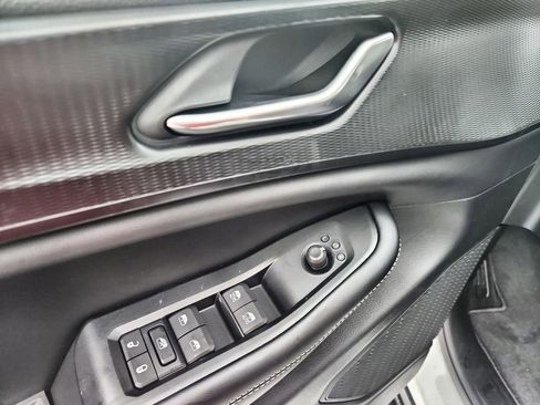 New 2025 Jeep Grand Cherokee Altitude image 21