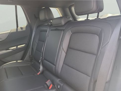 New 2026 Chevrolet Equinox LT w/ Convenience Package II FWD image 7