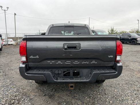 Used 2019 Toyota Tacoma SR w/ SR Convenience Package AWD/4WD image 4