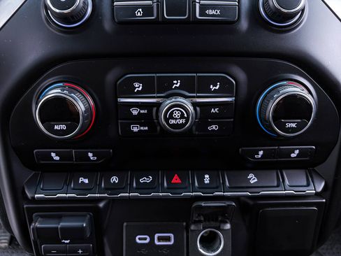 Used 2021 Chevrolet Silverado 1500 RST w/ Safety Package AWD/4WD image 23