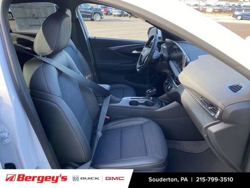 New 2026 Buick Envista Sport Touring w/ Convenience I Package FWD image 31