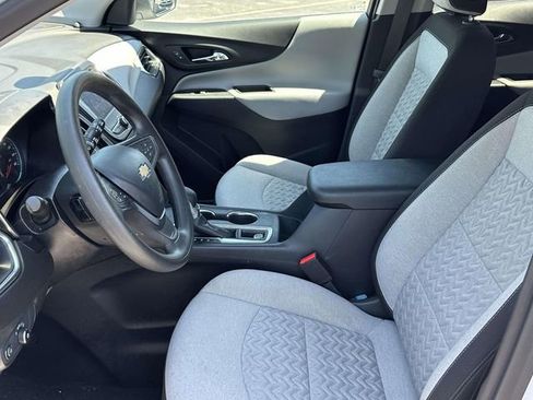 Used 2024 Chevrolet Equinox LS w/ LS Convenience Package AWD/4WD image 9