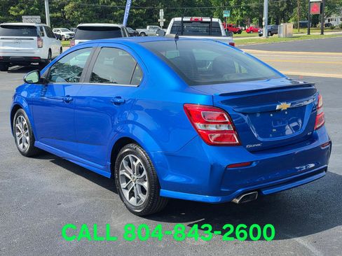 Used 2017 Chevrolet Sonic LT w/ Convenience Package FWD image 3