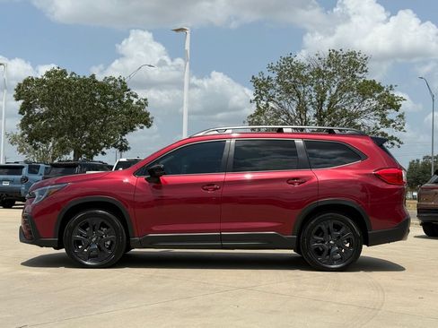 Used 2024 Subaru Ascent Onyx Edition AWD/4WD image 2