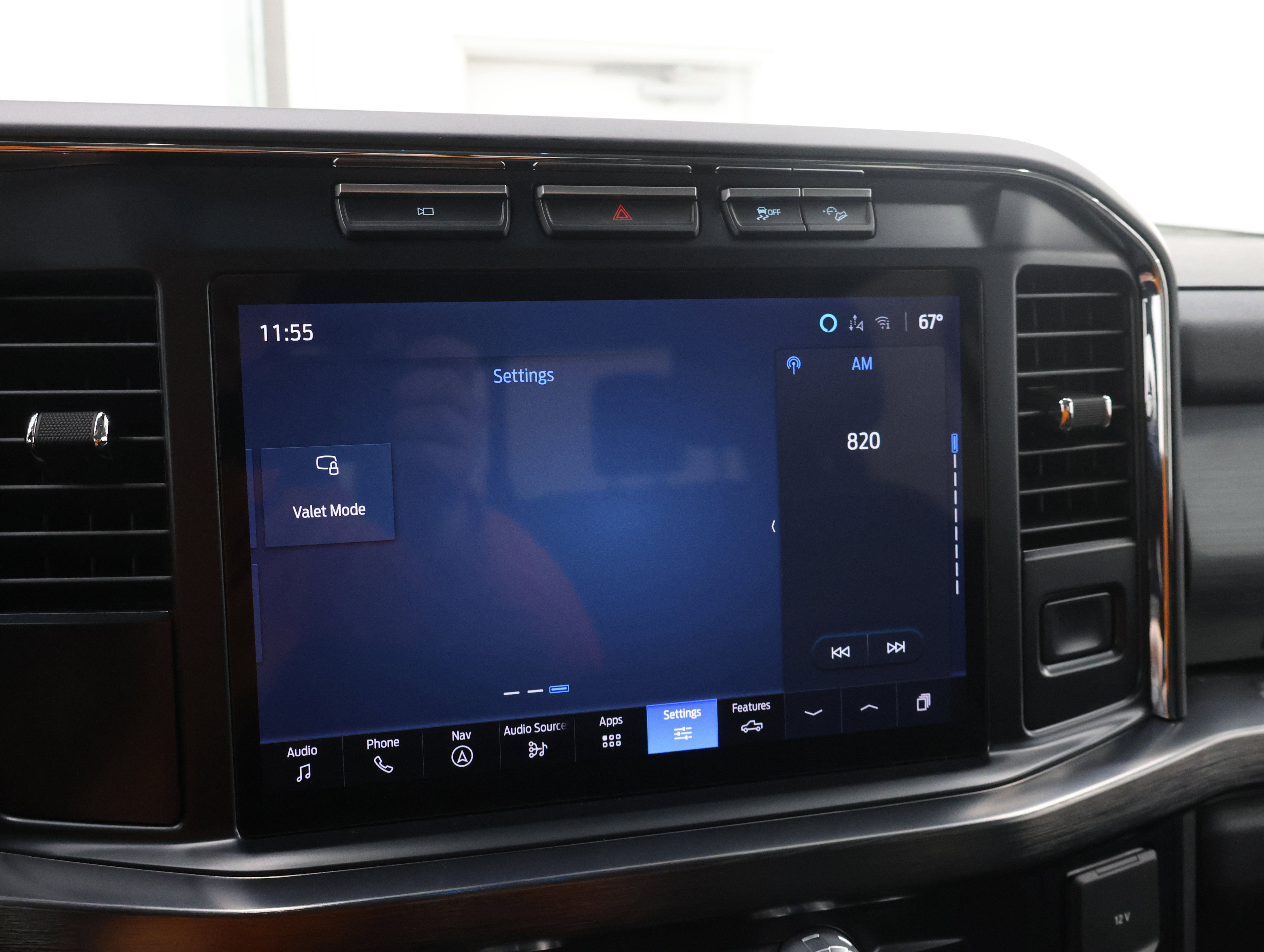 Used 2024 Ford F350 Lariat w/ Sport Appearance Package AWD/4WD image 57