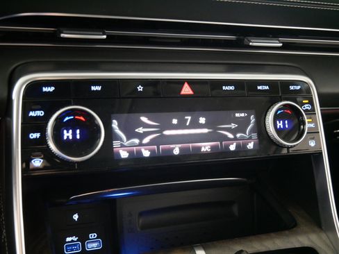 Used 2024 Genesis GV80 3.5T w/ Prestige Package AWD/4WD image 23