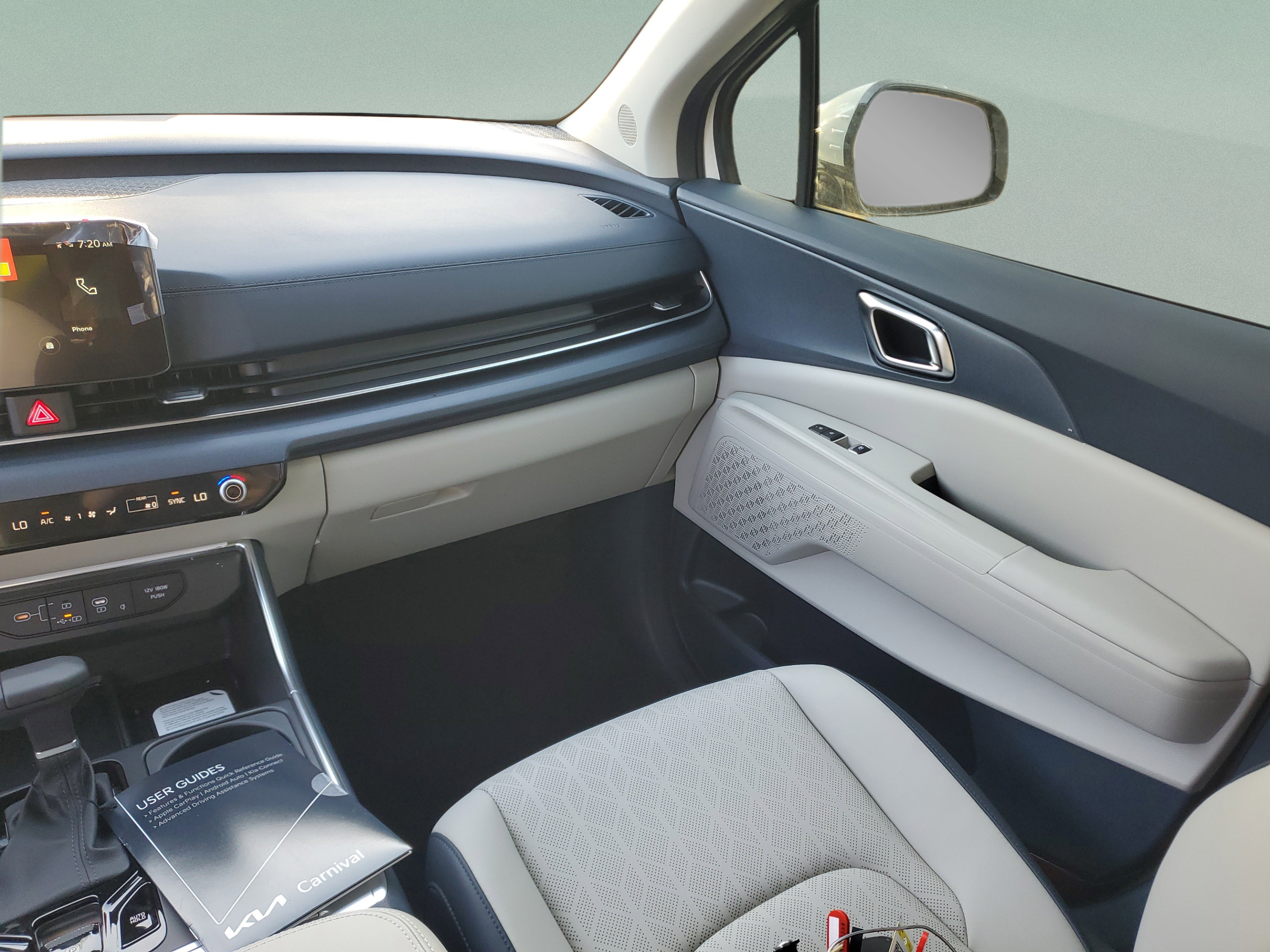 New 2026 Kia Carnival EX FWD image 10