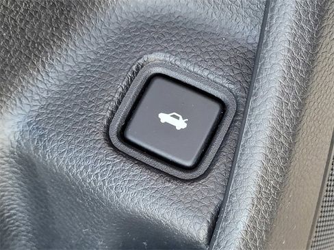 Used 2022 Honda Accord EX-L image 16