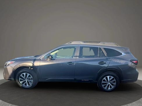 Used 2023 Subaru Outback Premium AWD/4WD image 8