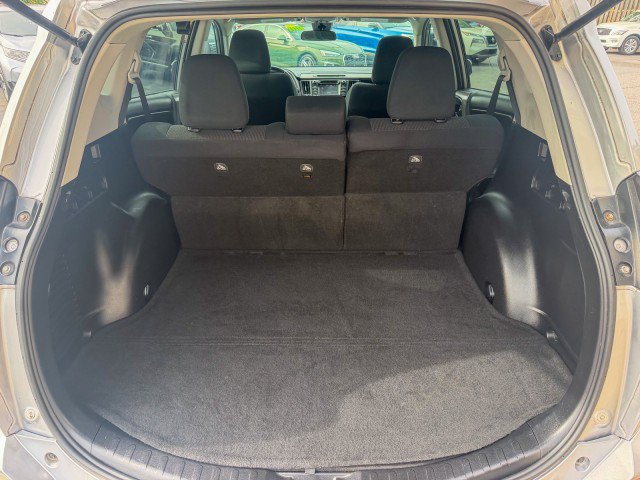 Used 2017 Toyota RAV4 XLE FWD image 15