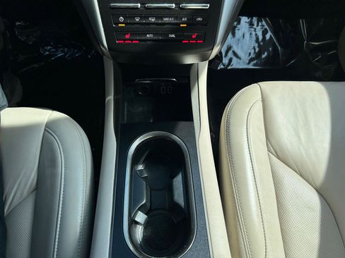 Used 2019 Lincoln MKC Select w/ Select Plus Package AWD/4WD image 22