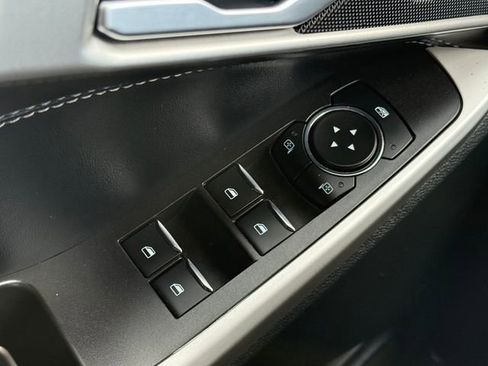 Certified 2023 Ford Explorer XLT image 23