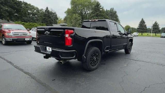 Certified 2024 Chevrolet Silverado 2500 High Country w/ Midnight Edition AWD/4WD image 8