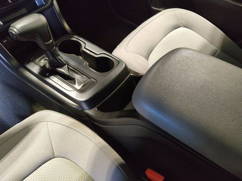 Used 2017 Chevrolet Colorado W/T image 26