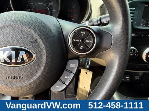 Used 2017 Kia Soul FWD image 23