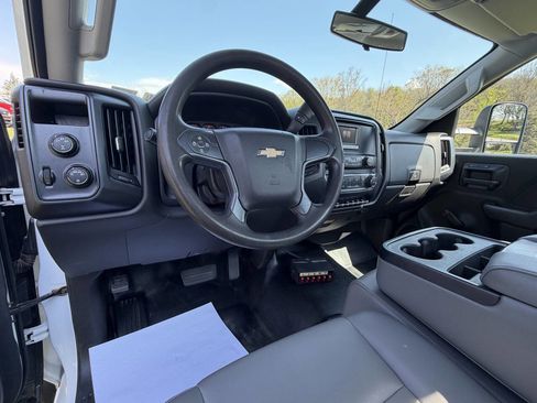 Used 2016 Chevrolet Silverado 2500 W/T AWD/4WD image 36