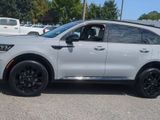 Used 2022 Kia Sorento SX image 4