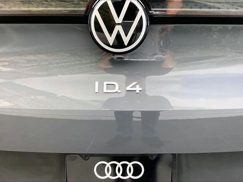Used 2023 Volkswagen ID.4 Pro S RWD image 31