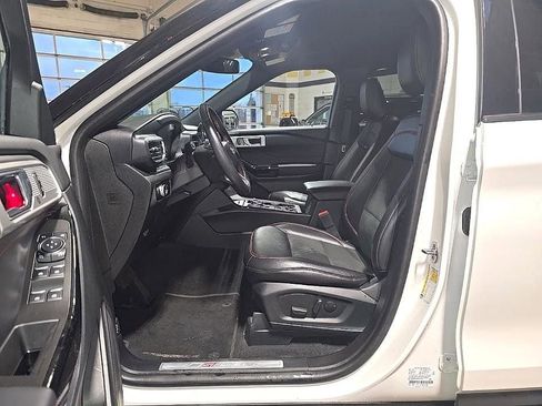 Used 2023 Ford Explorer ST-Line image 10